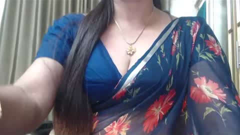 Snapshot of desimaisa130 chatting on December 2024 05:10:02 PM Maisa online show from December 2024 05:10:02 PM