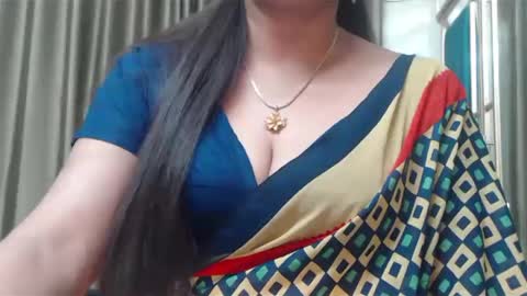 Snapshot of desimaisa130 chatting on December 2024 03:49:02 PM Maisa online show from December 2024 03:49:02 PM