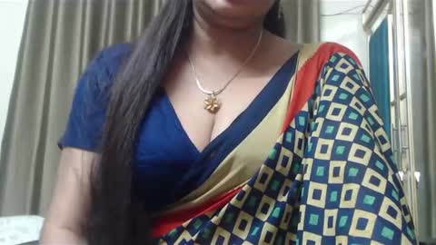 Snapshot of desimaisa130 chatting on December 2024 07:02:02 PM Maisa online show from December 2024 07:02:02 PM