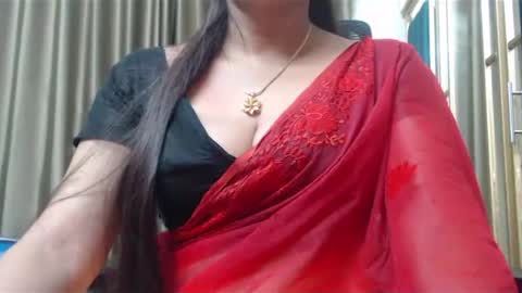 Snapshot of desimaisa130 chatting on December 2024 05:12:01 PM Maisa online show from December 2024 05:12:01 PM