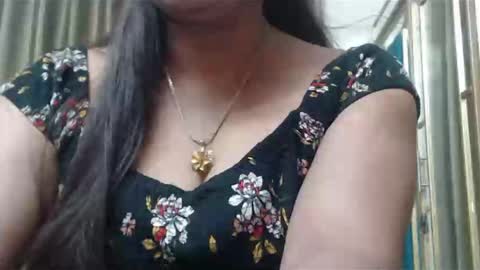 Snapshot of desimaisa130 chatting on January 2025 07:48:01 PM Maisa online show from January 2025 07:48:01 PM