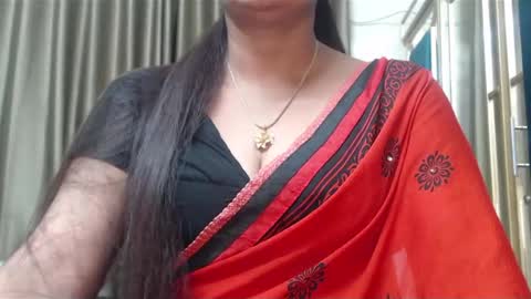 Snapshot of desimaisa130 chatting on January 2025 05:28:02 PM Maisa online show from January 2025 05:28:02 PM