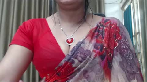 Snapshot of desimaisa130 chatting on January 2025 07:18:01 PM Maisa online show from January 2025 07:18:01 PM