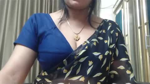 Snapshot of desimaisa130 chatting on January 2025 08:54:01 PM Maisa online show from January 2025 08:54:01 PM