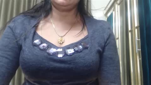 Snapshot of desimaisa130 chatting on February 2025 07:10:02 PM Maisa online show from February 2025 07:10:02 PM