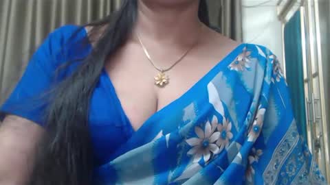 Snapshot of desimaisa130 chatting on February 2025 07:27:02 PM Maisa online show from February 2025 07:27:02 PM