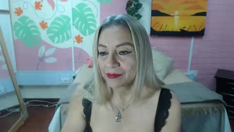 VALERIA online show from November 2025 03:47:02 PM
