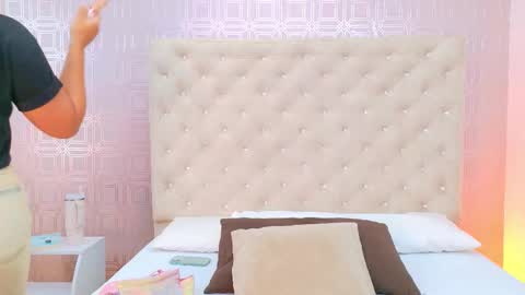 Sara Desire online show from February 2026 12:28:02 PM