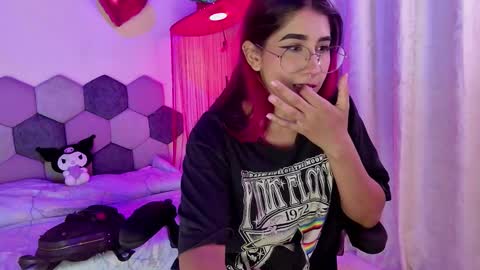 TORI AND MR. BEAR online show from March 2026 05:50:02 PM