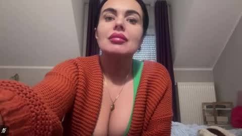 S O F I A online show from December 2025 11:48:02 AM