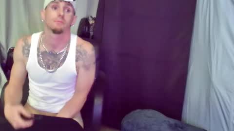 Snapshot of desiriabledesiri chatting on February 2025 08:59:01 AM Ryley Rydes online show from February 2025 08:59:01 AM