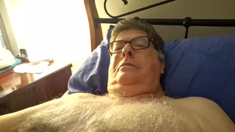 Desmon1958 online show from February 2026 06:33:02 PM