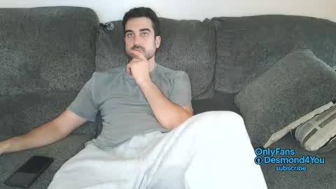 Snapshot of desmond4you chatting on October 2025 09:45:02 PM Desmond4You online show from October 2025 09:45:02 PM