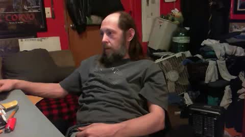 Snapshot of desolation2012 chatting on January 2025 08:40:01 AM desolation2012 online show from January 2025 08:40:01 AM