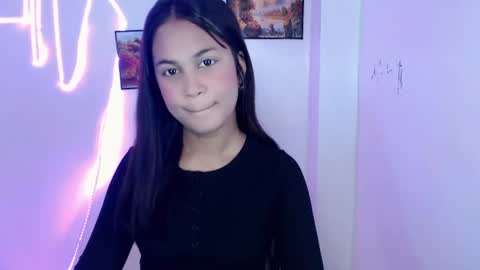 Snapshot of dess_morena chatting on July 2026 08:17:02 AM Dess online show from July 2026 08:17:02 AM