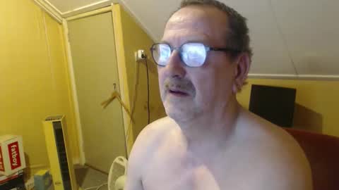 destelp online show from April 2026 09:48:02 PM