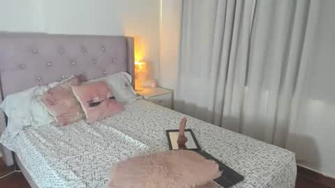 destinysweet21 online show from May 2026 03:53:01 PM