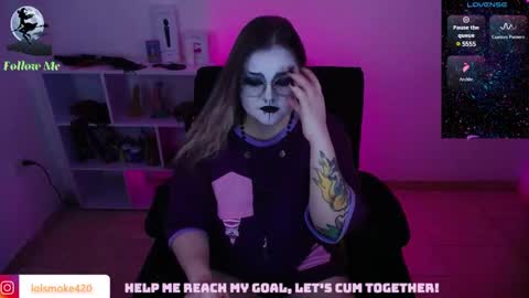 Snapshot of destroyall420 chatting on February 2025 02:15:01 AM Lola Bdsm and fries online show from February 2025 02:15:01 AM