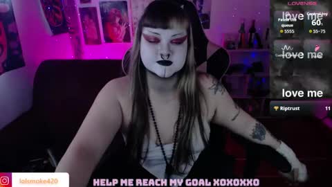 Snapshot of destroyall420 chatting on April 2026 04:42:02 PM Lola Bdsm and fries online show from April 2026 04:42:02 PM