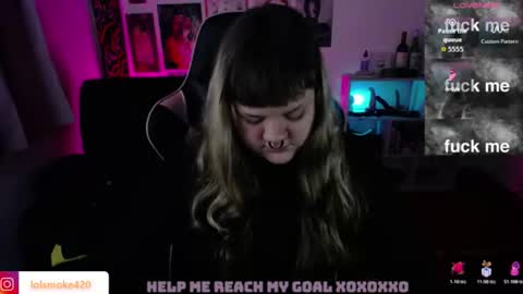 Snapshot of destroyall420 chatting on June 2026 08:18:01 AM Lola Bdsm and fries online show from June 2026 08:18:01 AM