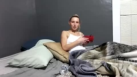 Snapshot of desturbingdetale699 chatting on December 2024 05:38:02 AM desturbingdetale699 online show from December 2024 05:38:02 AM