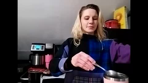 Snapshot of desturbingdetale699 chatting on January 2025 12:53:02 AM desturbingdetale699 online show from January 2025 12:53:02 AM