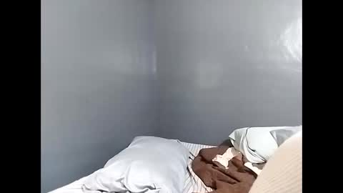 Snapshot of desturbingdetale699 chatting on January 2025 03:20:02 AM desturbingdetale699 online show from January 2025 03:20:02 AM