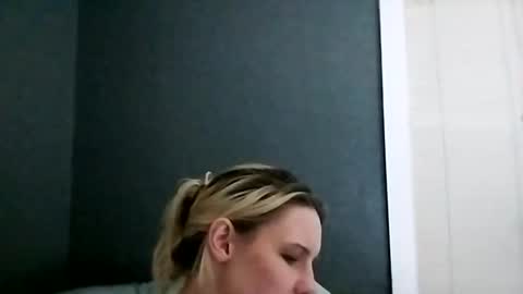 Snapshot of desturbingdetale699 chatting on January 2025 03:42:01 AM desturbingdetale699 online show from January 2025 03:42:01 AM