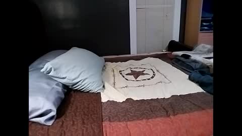 Snapshot of desturbingdetale699 chatting on February 2025 04:10:01 AM desturbingdetale699 online show from February 2025 04:10:01 AM