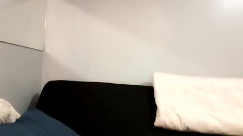 Snapshot of desturbingdetale699 chatting on October 2025 01:02:02 AM desturbingdetale699 online show from October 2025 01:02:02 AM