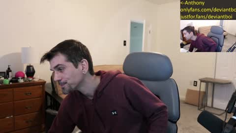 Snapshot of deviantill chatting on December 2024 02:33:01 PM Anthony online show from December 2024 02:33:01 PM