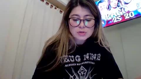 Snapshot of devilbabi chatting on October 2025 05:19:02 AM devilbabi online show from October 2025 05:19:02 AM