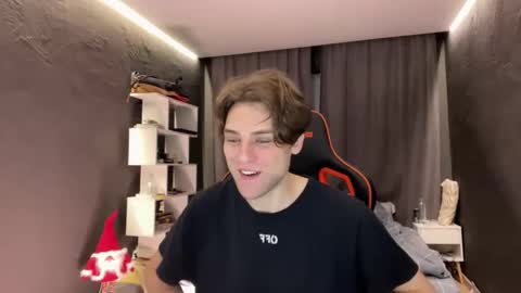 devilnut1 online show from December 2025 06:30:02 AM