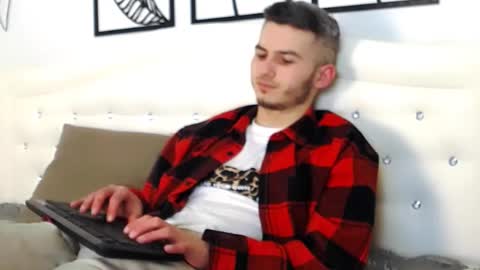 devin_ho online show from March 2025 02:04:02 PM