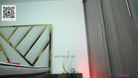 Devin Hunter online show from November 2025 12:53:02 AM