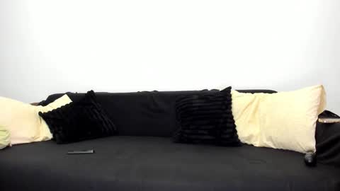 Snapshot of devinesex chatting on March 2026 06:52:02 AM Misha online show from March 2026 06:52:02 AM