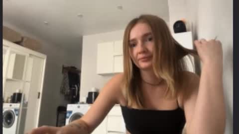 Mira online show from November 2025 11:00:01 AM