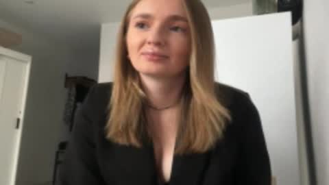 Mira online show from December 2025 10:13:02 AM