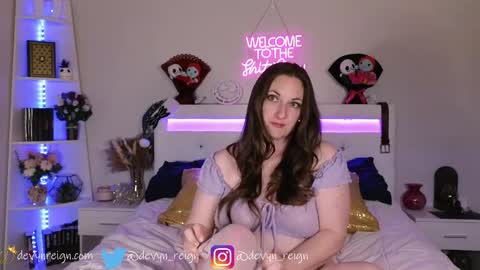 Devyn Reign online show from May 2026 04:43:02 AM