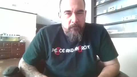 Snapshot of dexterbanana chatting on January 2025 09:25:02 PM Mike Sounde online show from January 2025 09:25:02 PM