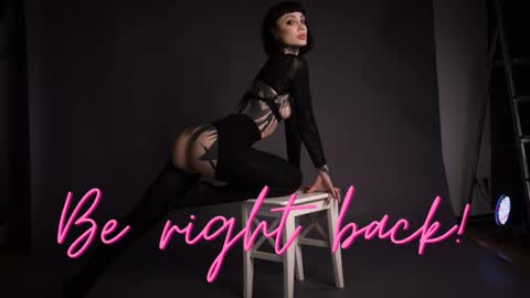 dgtlgrl online show from January 2026 04:23:01 PM