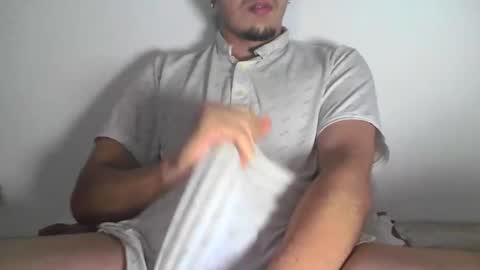 Snapshot of di_carter chatting on February 2025 10:15:02 AM Carter  online show from February 2025 10:15:02 AM