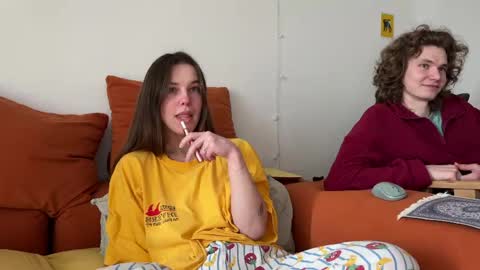 Di Alex online show from April 2026 12:29:02 PM