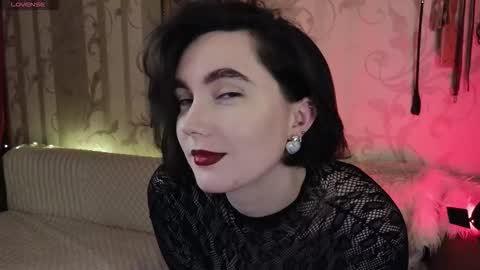 Diana Di Honey online show from December 2025 02:45:02 PM