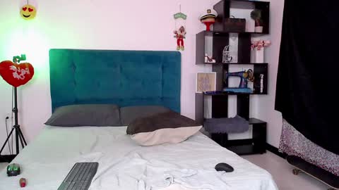 Snapshot of diabla_sexyboobs chatting on December 2024 01:43:01 AM D I A B L A online show from December 2024 01:43:01 AM