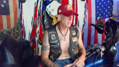 Snapshot of diabolic_yeti76 chatting on June 2026 12:14:02 PM Yeti online show from June 2026 12:14:02 PM