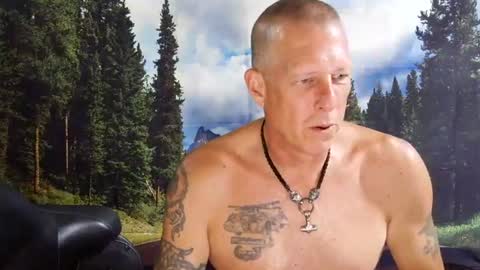Snapshot of diabolic_yeti76 chatting on June 2026 11:57:01 AM Yeti online show from June 2026 11:57:01 AM