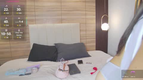 Camila and Megan online show from April 2026 11:04:01 AM