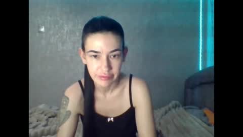 Snapshot of diamond_dana chatting on June 2026 11:18:02 PM Diamond Dana online show from June 2026 11:18:02 PM