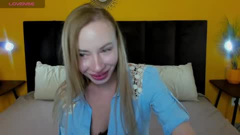 Snapshot of diana_garrett chatting on May 2026 08:31:01 AM Diana online show from May 2026 08:31:01 AM